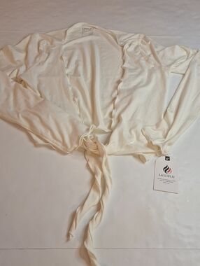 #371 NWT Laslulu Tie Front Top Size Xs
